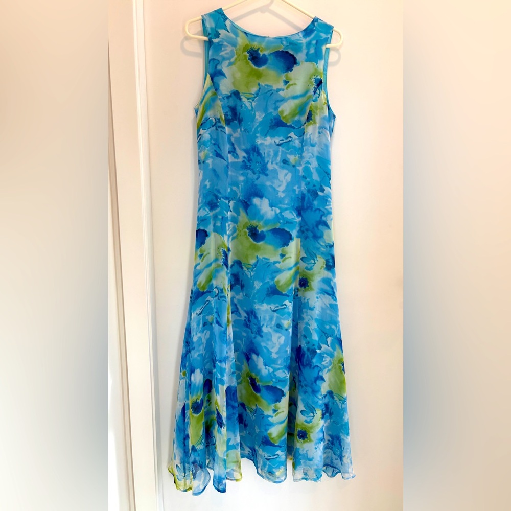 L-XL Elegant 100% Lined Silk Dress
